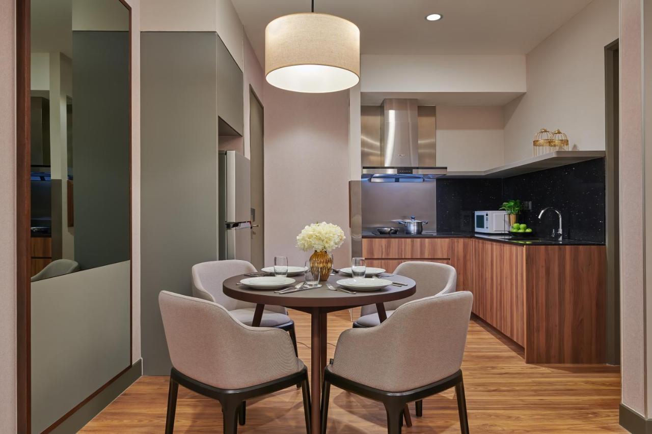 Mercure Living פוטראג'איה מראה חיצוני תמונה A kitchen in a serviced apartment in Hong Kong