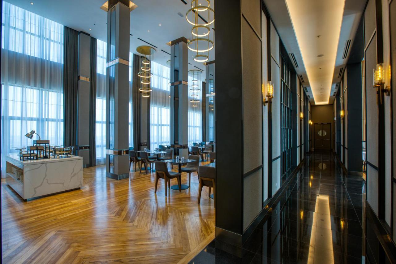 Mercure Living פוטראג'איה מראה חיצוני תמונה The Lounge at KLIA