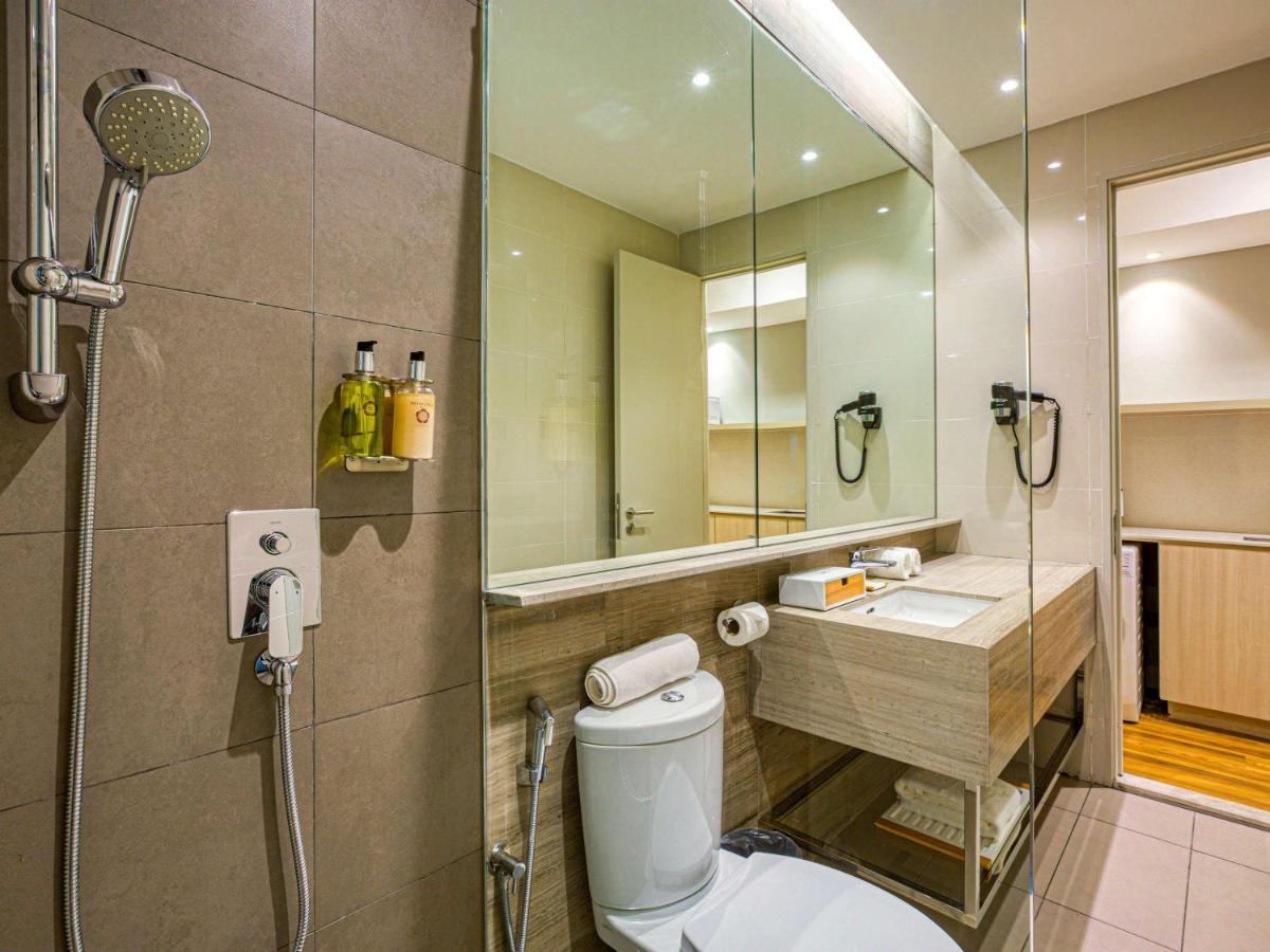 Mercure Living פוטראג'איה מראה חיצוני תמונה Bathroom