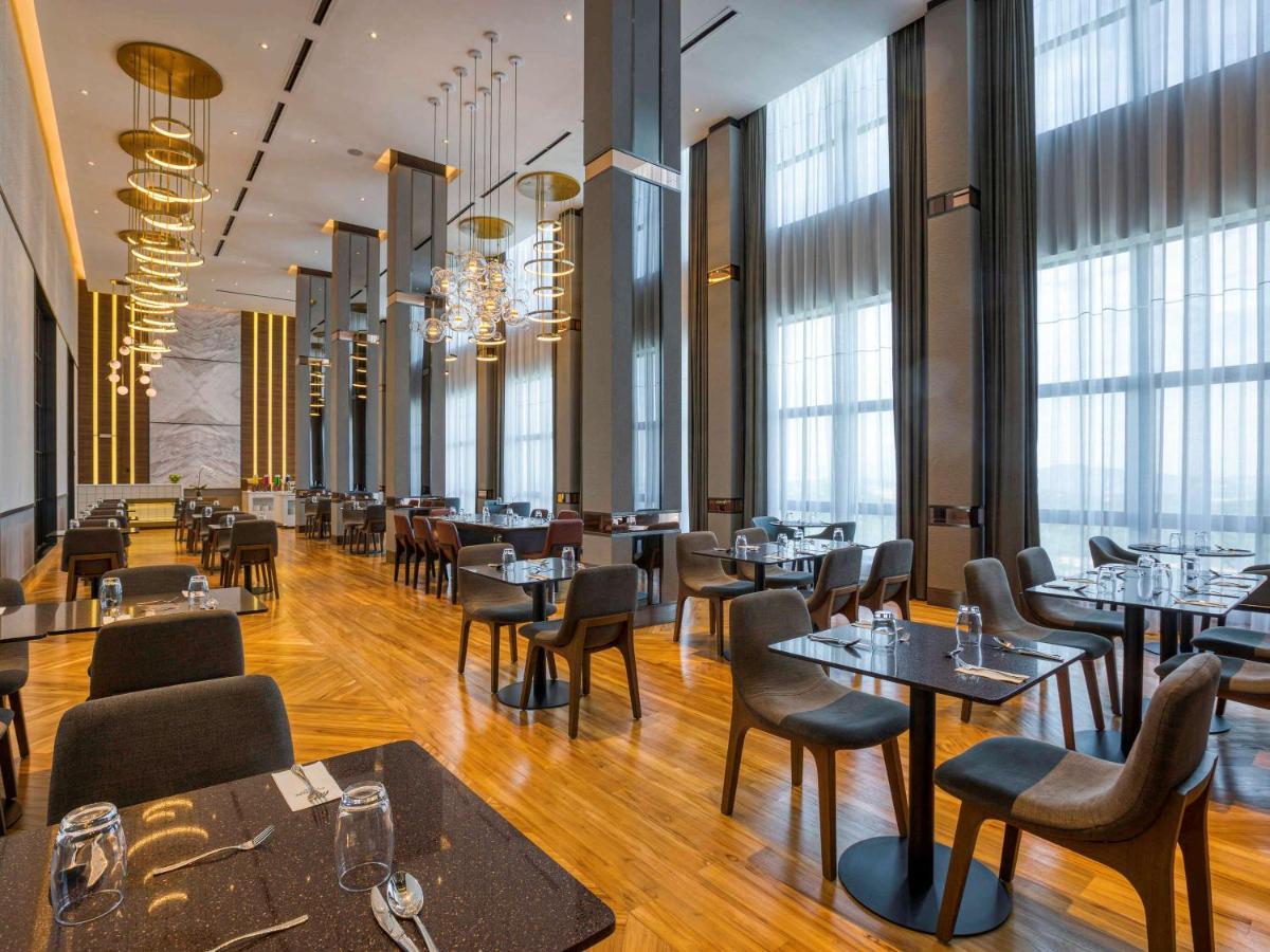 Mercure Living פוטראג'איה מראה חיצוני תמונה The restaurant