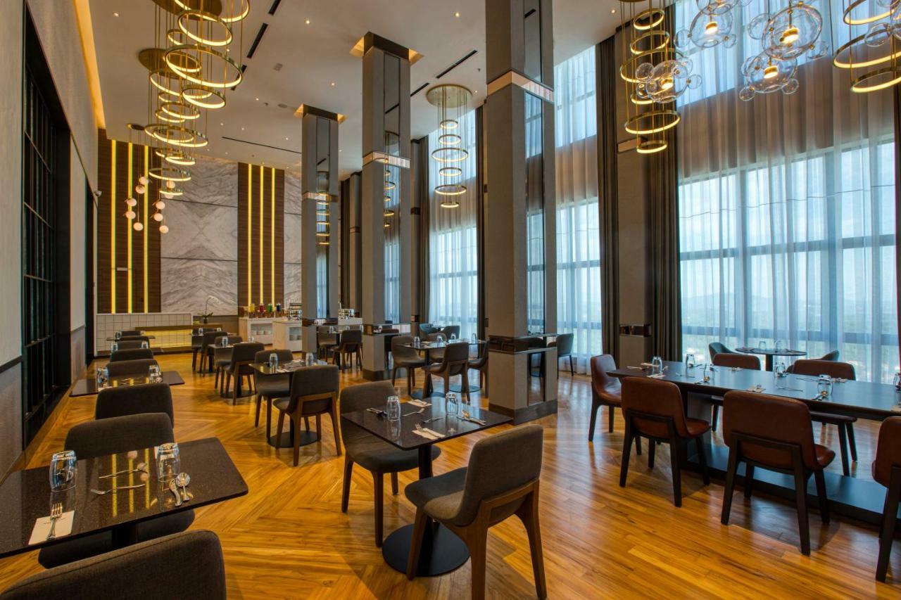 Mercure Living פוטראג'איה מראה חיצוני תמונה The restaurant